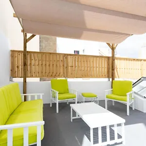 https://the-wave-house-el-medano.tenerifehoteles.net
